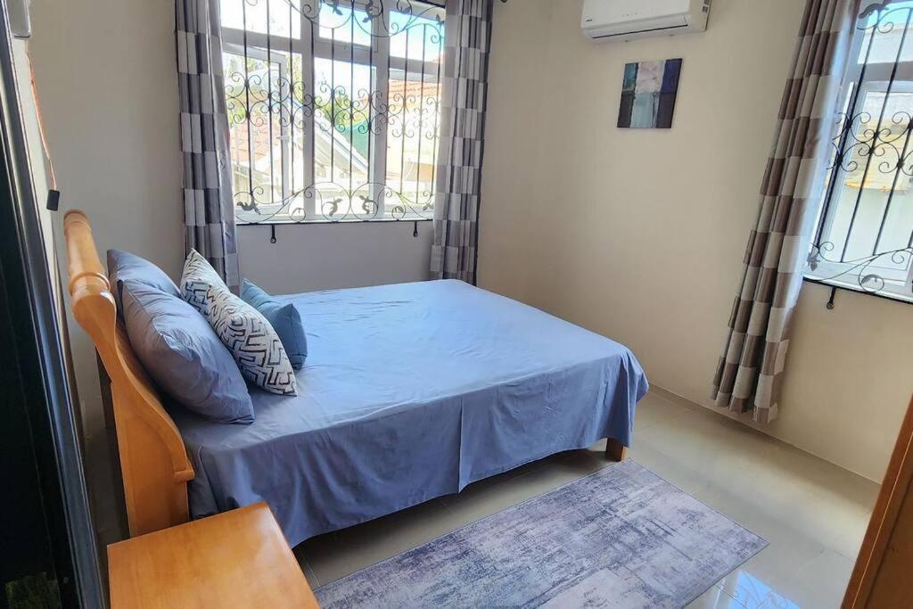 Number 8, 2Nd Floor, Pebble Bay Apartments Grand Bay Εξωτερικό φωτογραφία