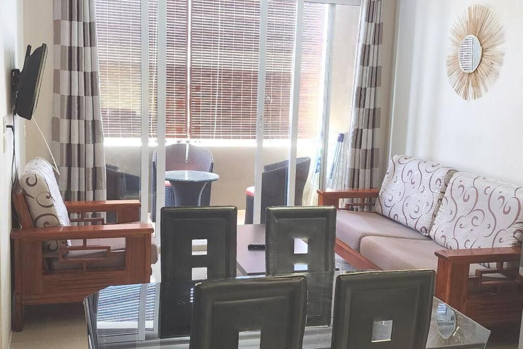 Number 8, 2Nd Floor, Pebble Bay Apartments Grand Bay Εξωτερικό φωτογραφία